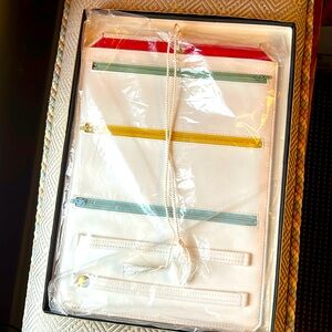 ROLFS VINTAGE WHITE TRAVEL JEWELRY